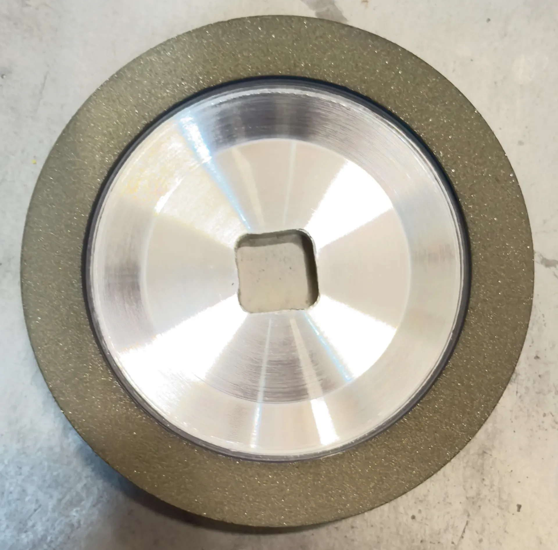 Jockey Diamond Wheel 4" x .625" Square Arbor