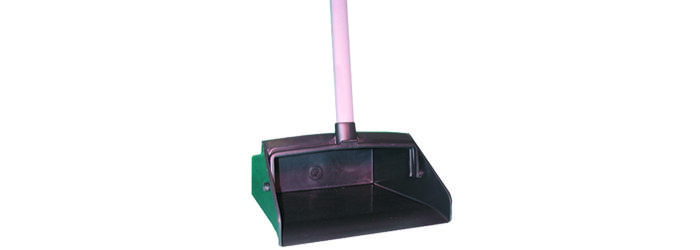 12" PLASTIC LOBBY 30" HANG UP HDL DUST PAN